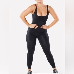 YITTY Headliner Shaping Catsuit